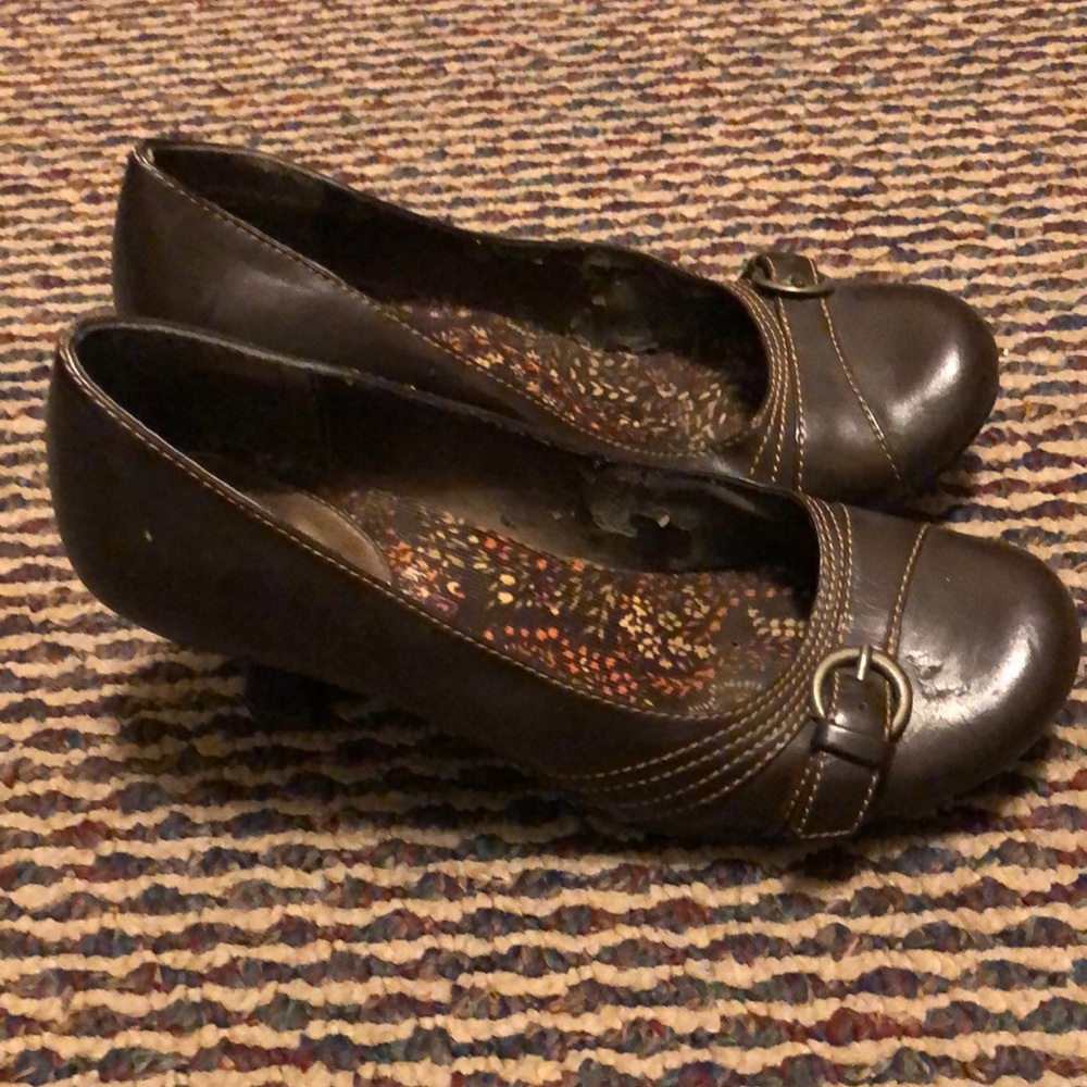 Brown Mudd heels